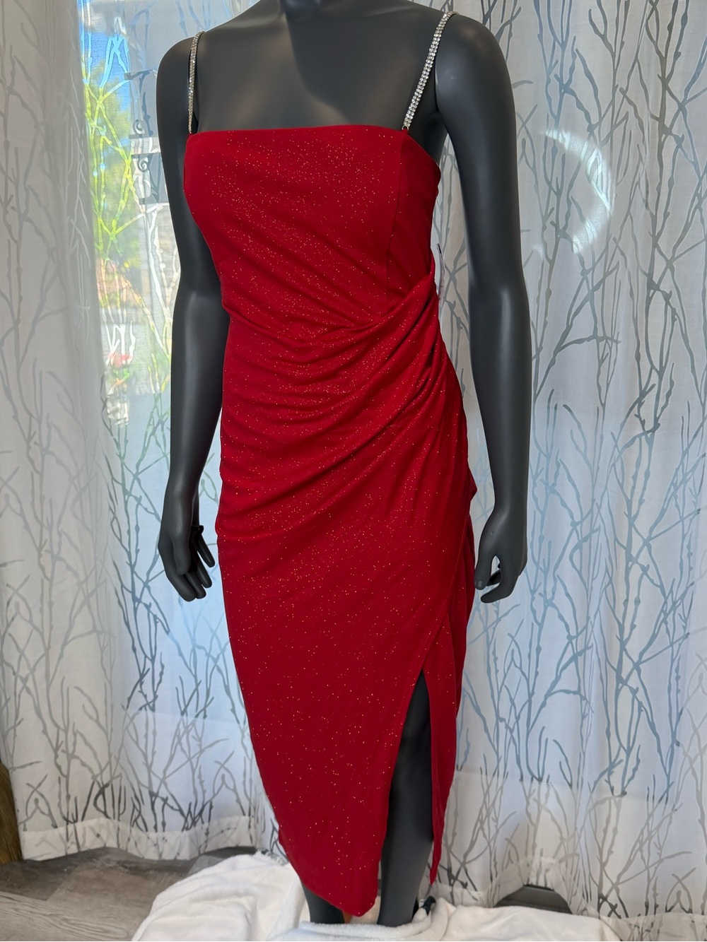 Windsor Marlie Formal Glitter Rhinestone Strap Midi Dress Red Size L Homecoming